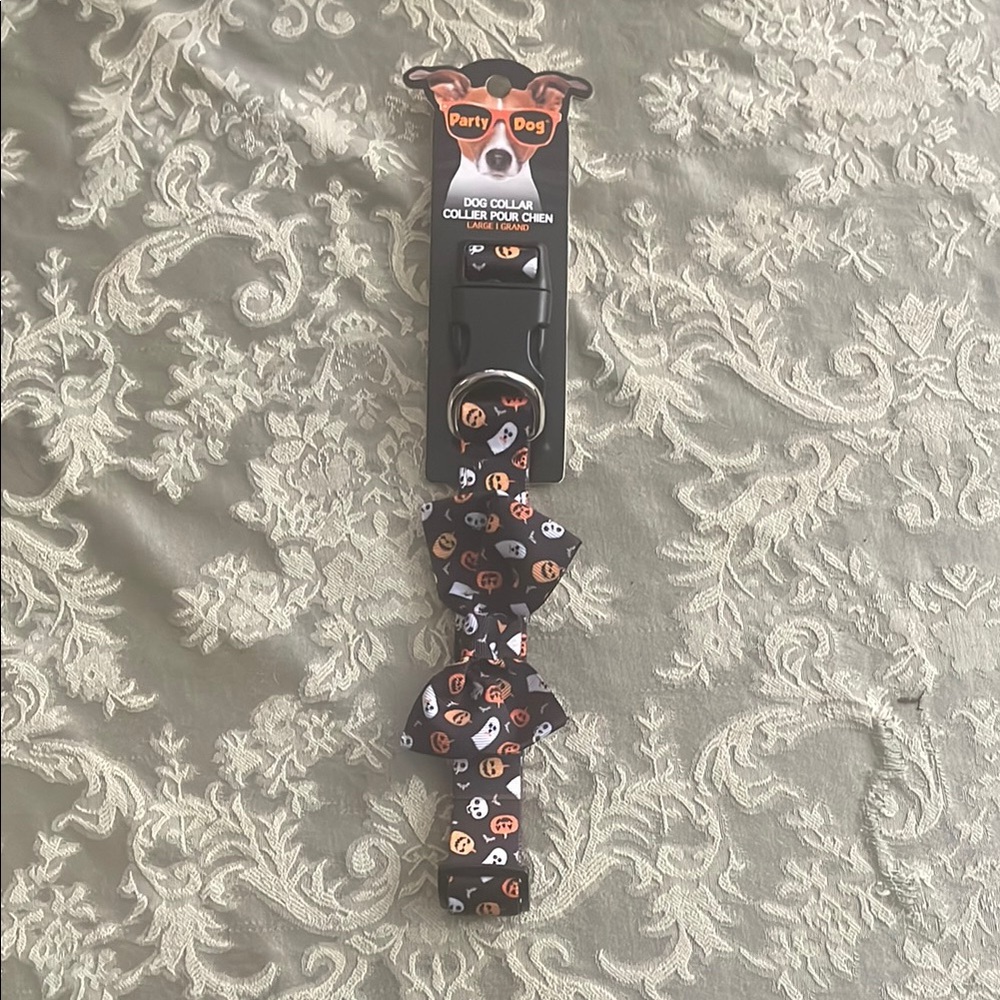 Party Dog Dog Collar with Bow Tie - Black and Orange